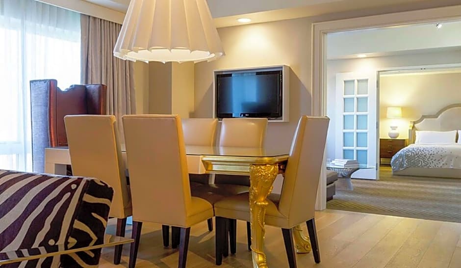 Photo 1 of 1 of Presidential 1 King Bed Suite