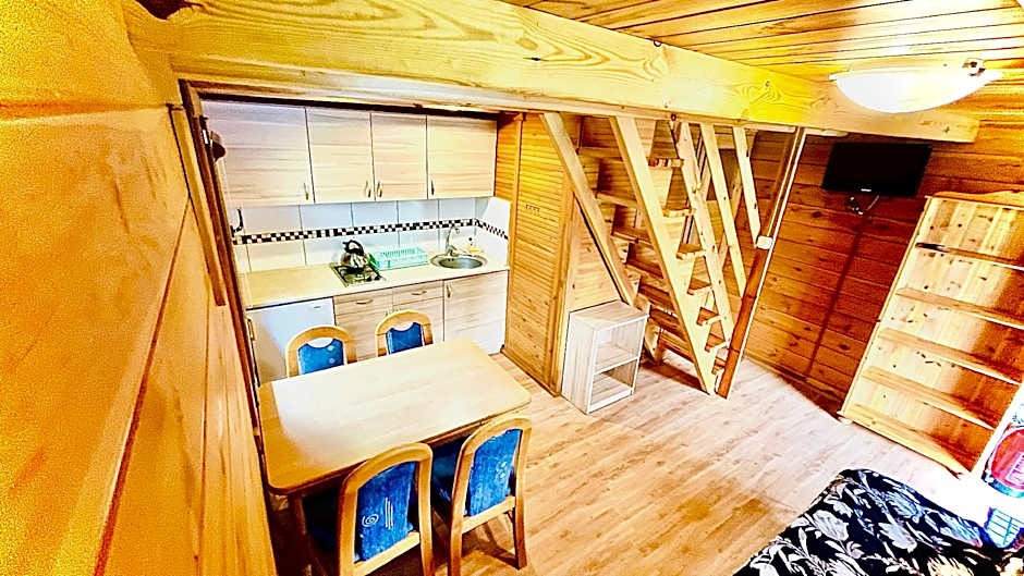 Photo 1 of 3 of Cabin