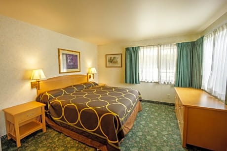 The Summit Inn