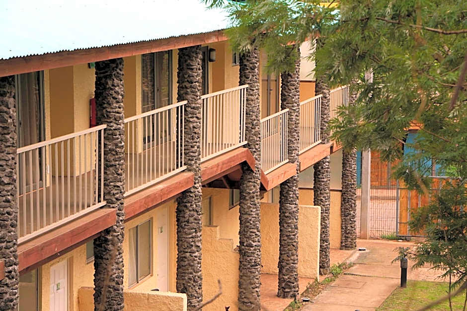 Easter Island Ecolodge