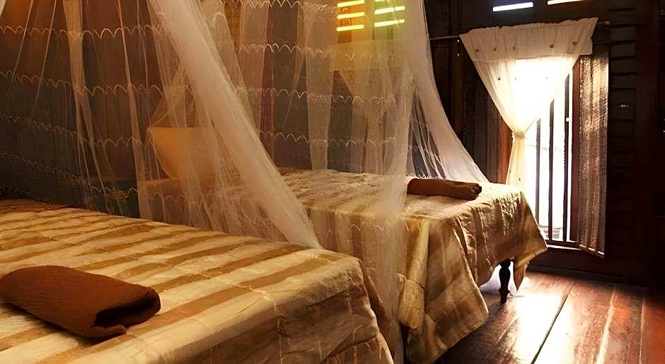Baan Are Gong Riverside Homestay