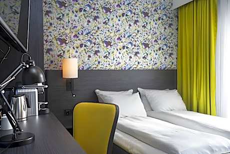 Handicap Friendly Room