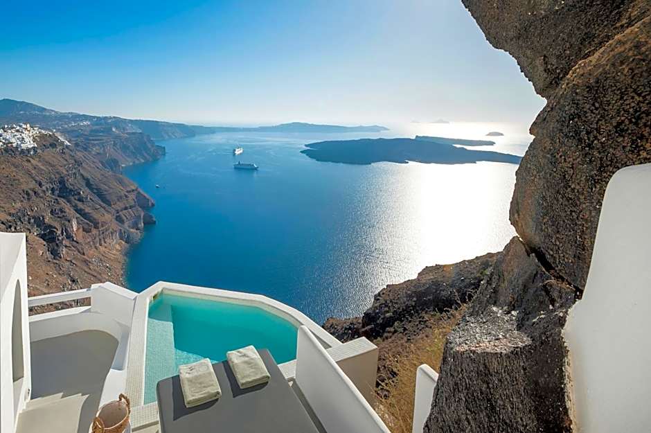 Aqua Luxury Suites Santorini