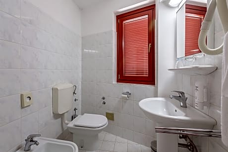 STANDARD APARTMENT FOR 4