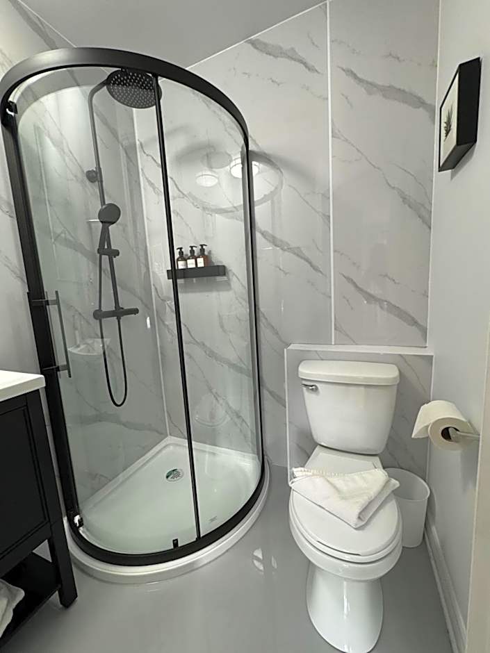 Le 900 Tremblant Inn Café and Bistro