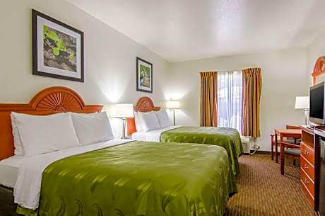 Queen Room with Two Queen Beds - Non-Smoking