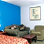 Holiday Lodge & Suites
