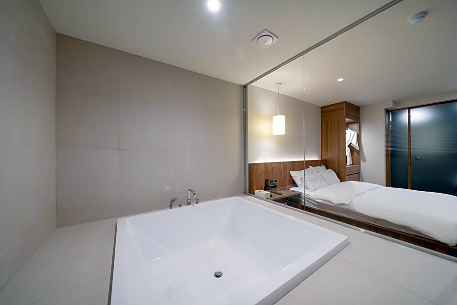 Simjak Hotel by Aank