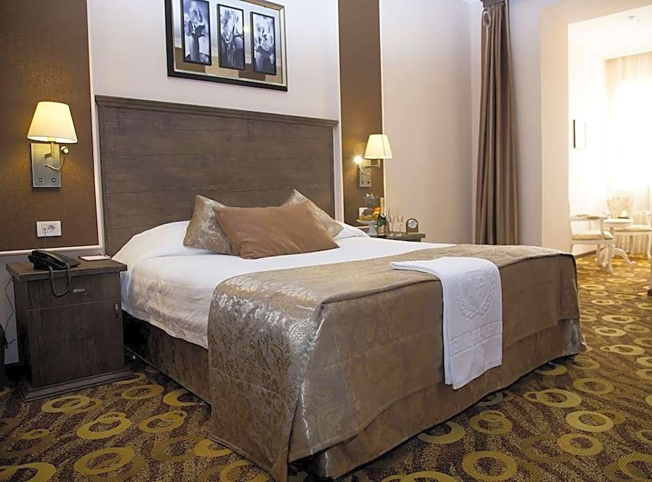 Imperial Palace Hotel