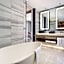 Crowne Plaza Dalian Xinghai By IHG