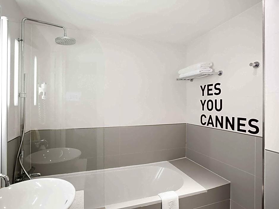 Cannes Center Univers Hotel (future Mercure)