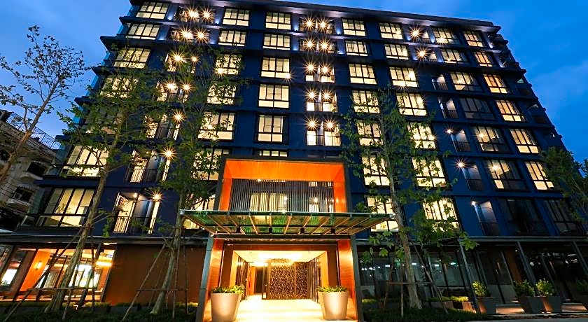 130 Hotel & Residence Bangkok (SHA Plus)