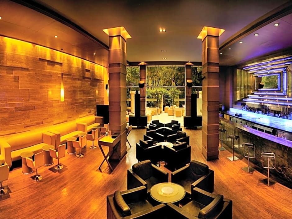 The Lalit Ashok Bangalore Hotel