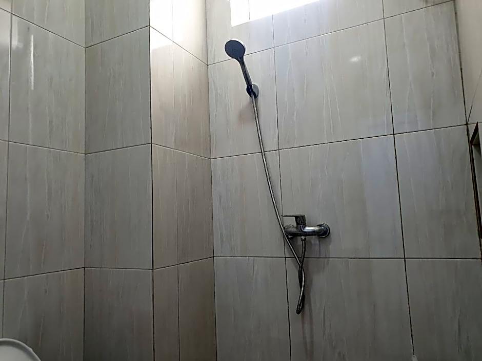 OYO 90536 Wenasia Residence