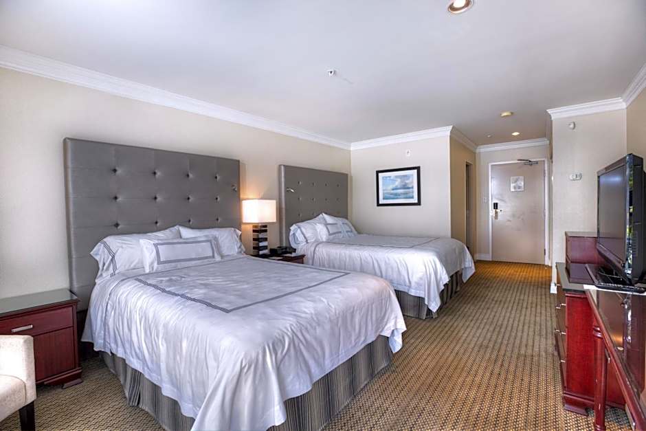 Granville Island Hotel