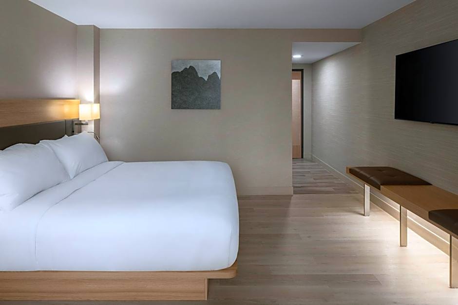 AC Hotel by Marriott Portland Lake Oswego
