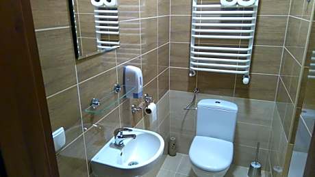 Triple Room with Private Bathroom