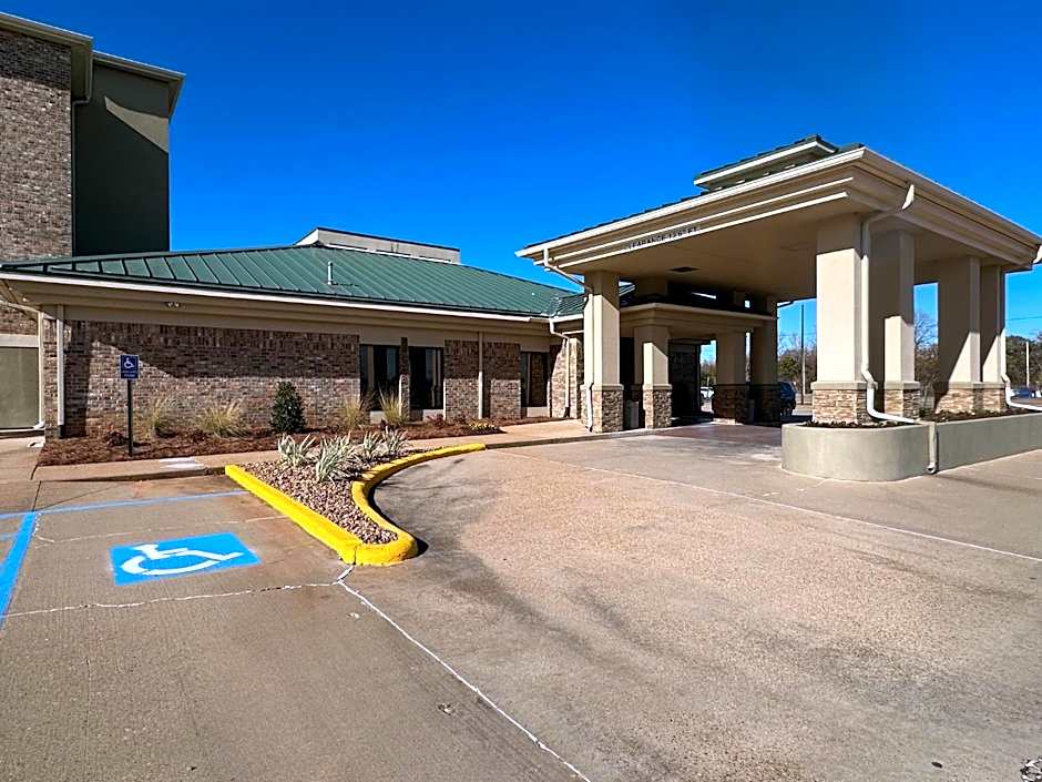 Super 8 by Wyndham Alexandria LA