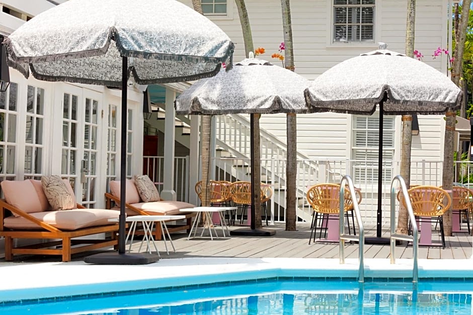 Lighthouse Hotel - Key West Historic Inns