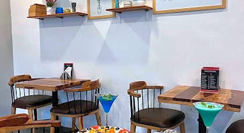 Amigos Candolim Beach