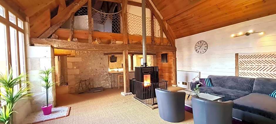 Gîte La Belle Aventure avec piscine et jacuzzi