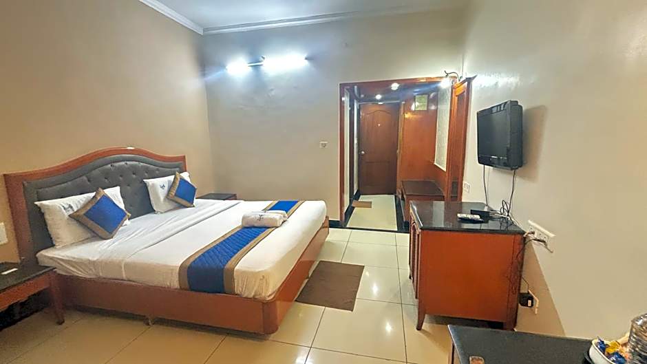 Chetan International Hotel