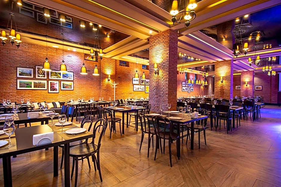 Orbi Palace Hotel Official