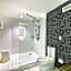 The Royal Sonesta Minneapolis Downtown