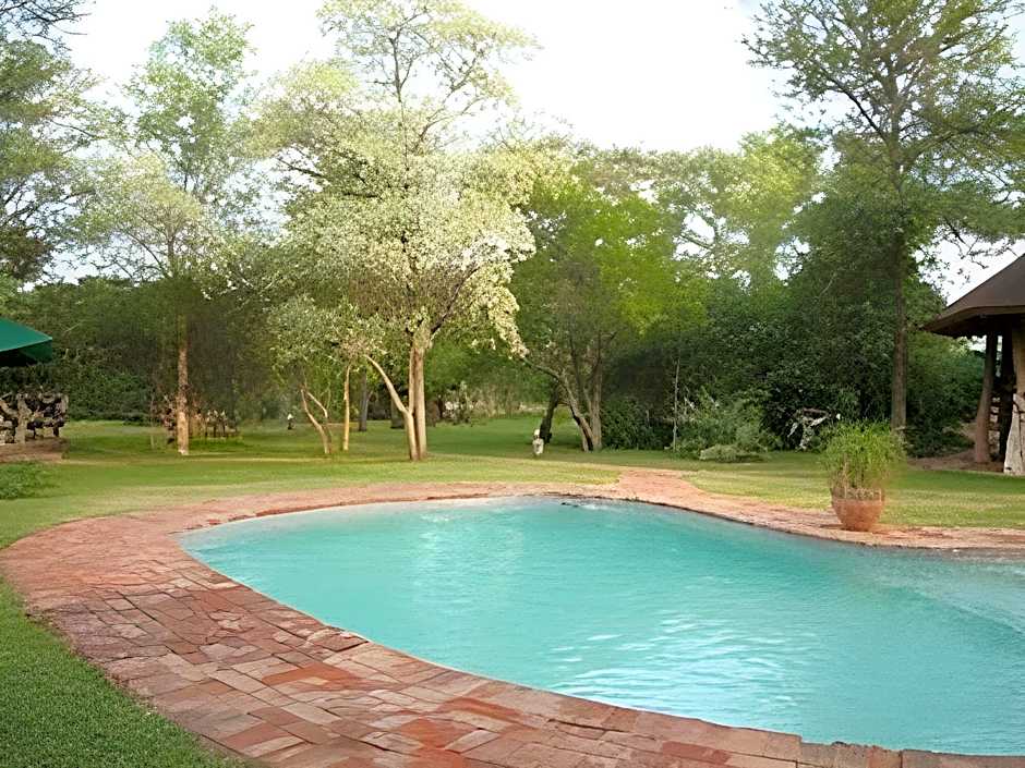 Bateleur Tented Safari Lodge and Bush Spa