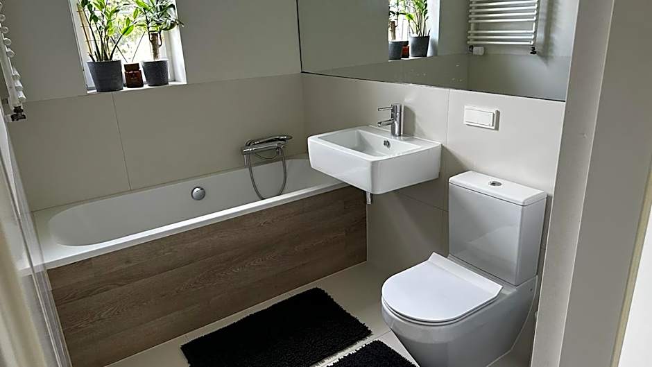 Apartament MARIA z ogródkiem i parkingiem