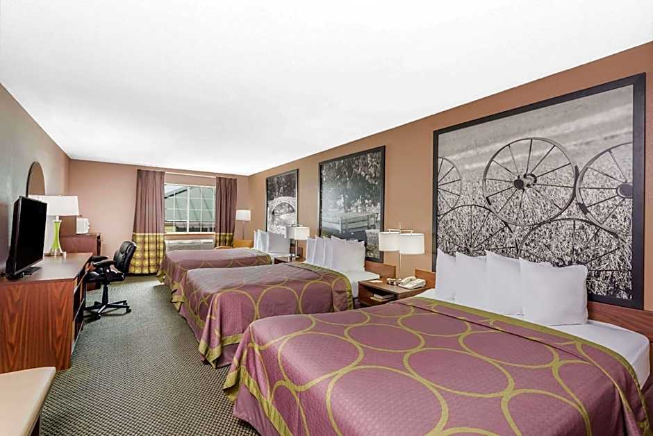 Super 8 by Wyndham Winfield-Quail Ridge Area
