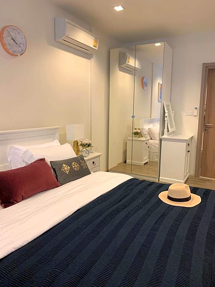 Rain Chaam Huahin by Joe