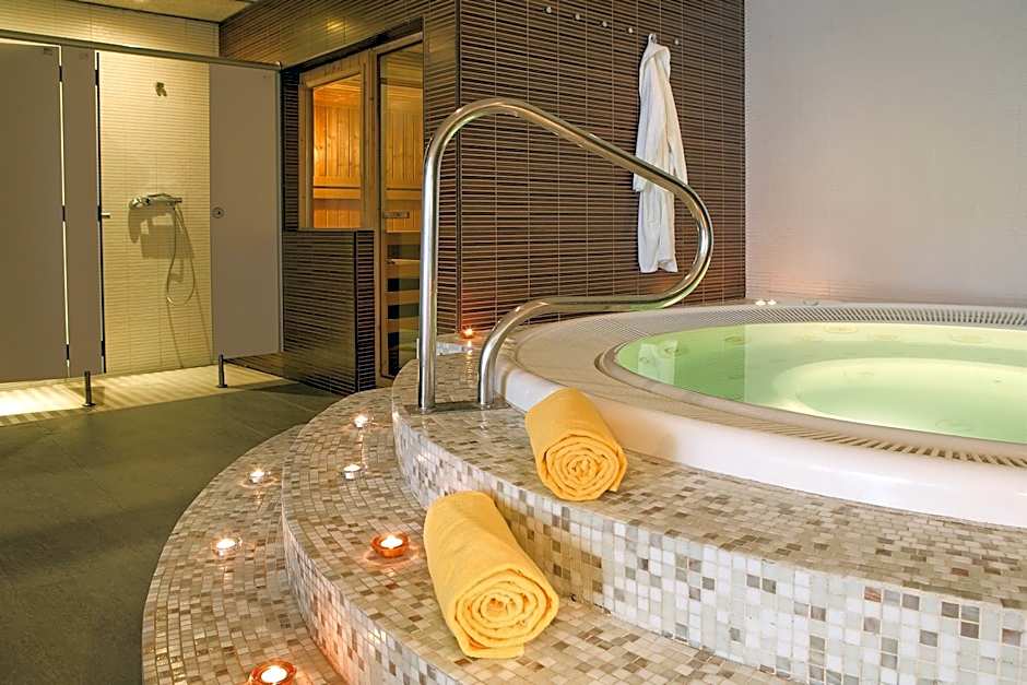 Magnolia Hotel - Adults Only