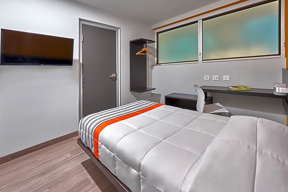 City Express Junior by Marriott Ciudad de México Sullivan