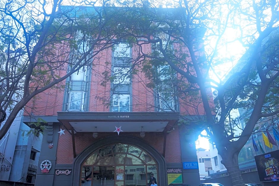 Sfo Hotel And Suites