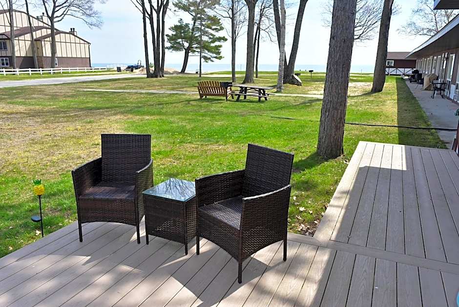 Sunrise Beach Oscoda @ Surfside