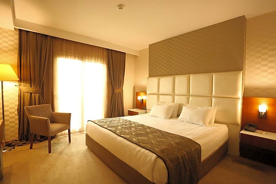 Riva Reşatbey Luxury Hotel