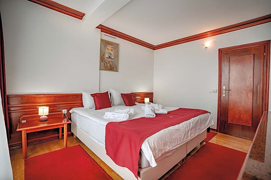 Hotel Dva Bisera