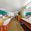 Best Western Harbour Inn & Suites Huntington - Sunset Beach