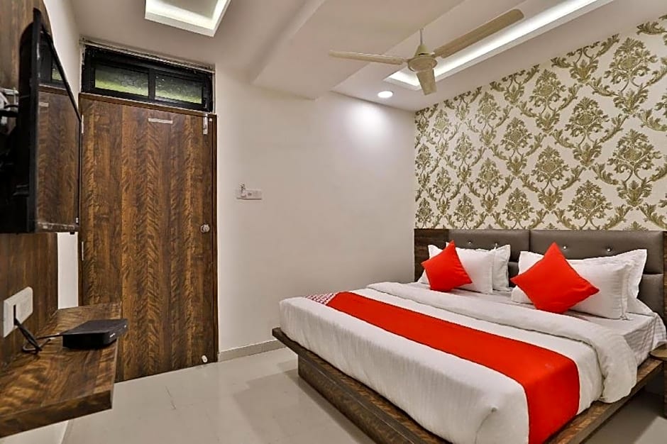Hotel Pathik Villa-Ahmedabad