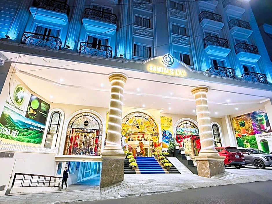 Sandals Lily Hotel