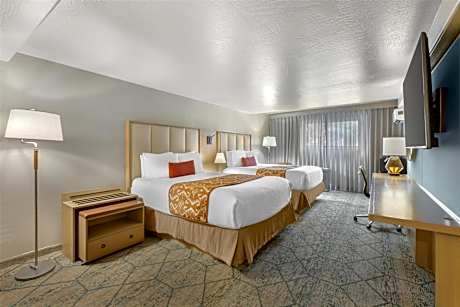 Queen Room with Two Queen Beds - No View