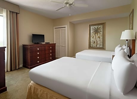 3 Bdrm Oceanview Condo - 1 King/ 4 Doubles