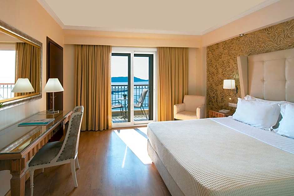 Photo 1 of 50 of Karalis City Hotel