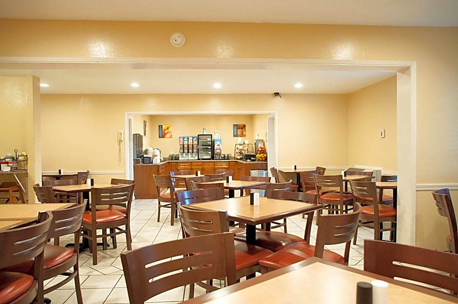 Best Western Village Inn