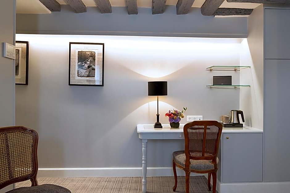 Le Relais Saint Honore