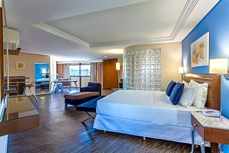 Premium Suite double bed