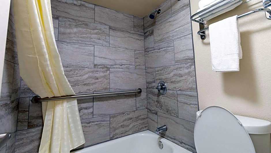 Magnuson Extended Stay and Suites Airport Hotel
