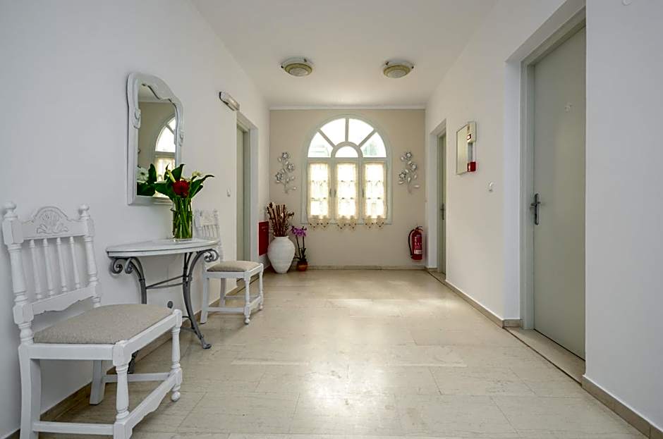 Golden Beach Studios Down Town