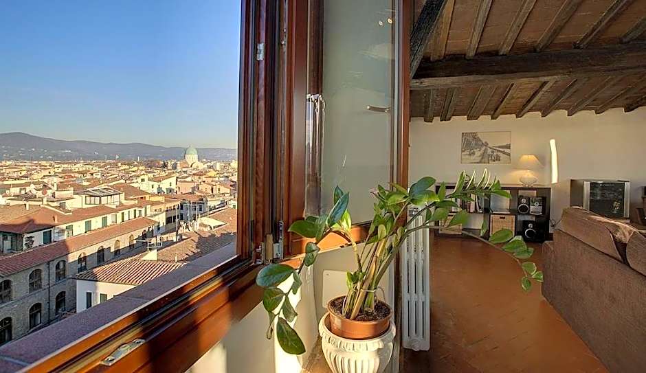 1200 Torre Donati Apartments